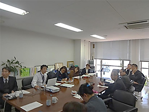 食の安全推進委員会　千葉県（左）・千葉市（右）の食品衛生監視指導計画案の説明会（14年1月）